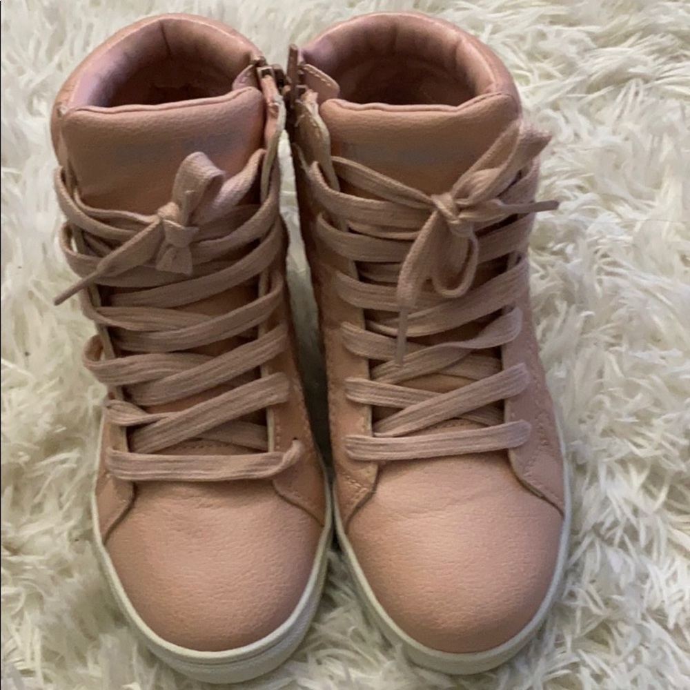 Steve Madden sneakers